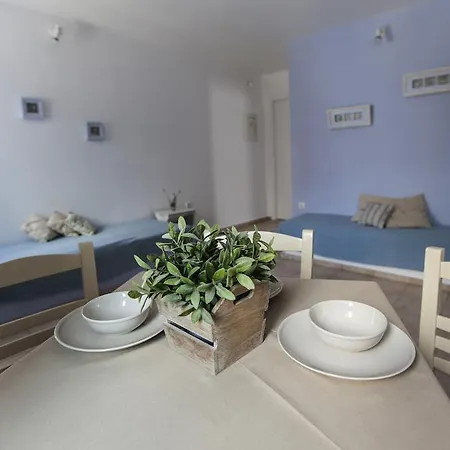 Apartman Astarti *